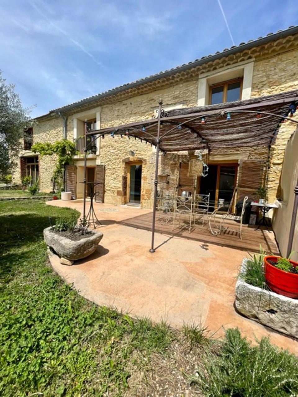 Готель La Maison Bliss Piolenc Екстер'єр фото
