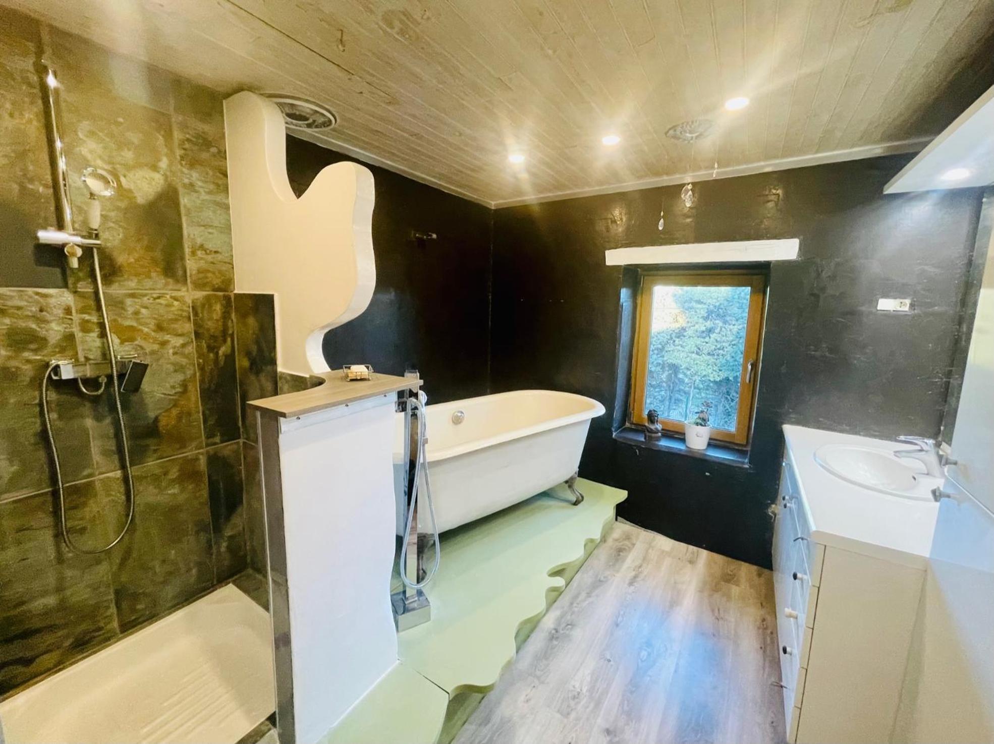Готель La Maison Bliss Piolenc Екстер'єр фото